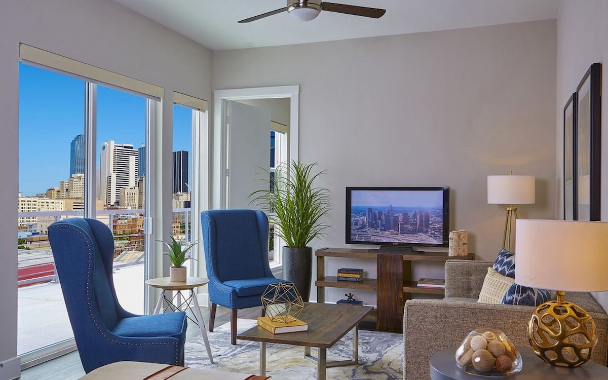 The Top 4 Lofts in Dallas Farmer's Market Lighthouse